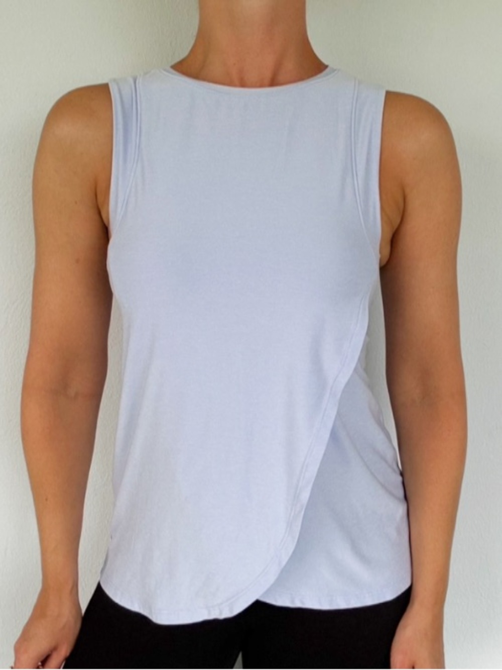 Old Navy Active CloudMotion Go-Dry light purple layered tank top size small